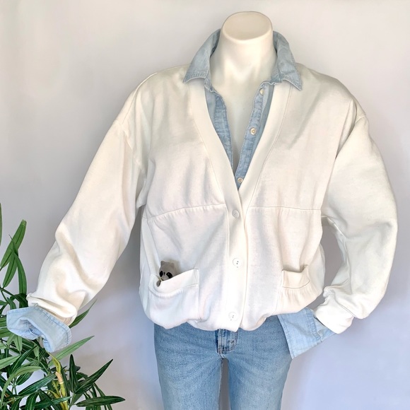 v i n t a g e :: Oversized Coastal Preppy Buttoned Retro...